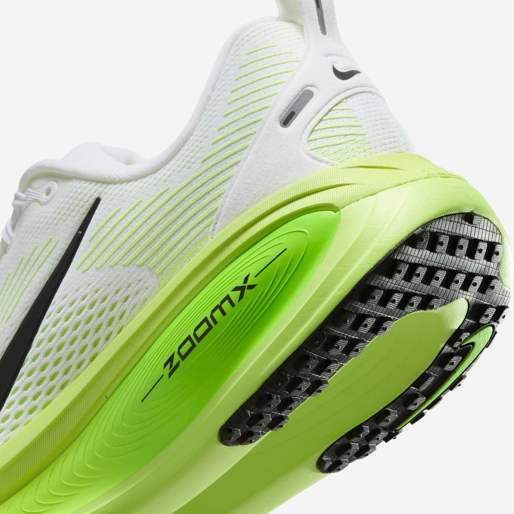 Vomero 18 "White Electric Green Volt Black"