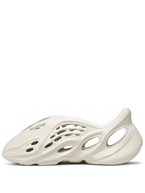Adidas Yeezy Foam RNNR "Sand"