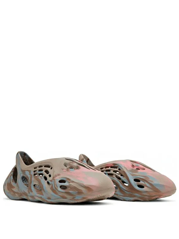 Yeezy Foam Runner MX Sand Grey