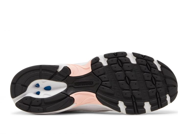 New Balance 530 White Silver Pink