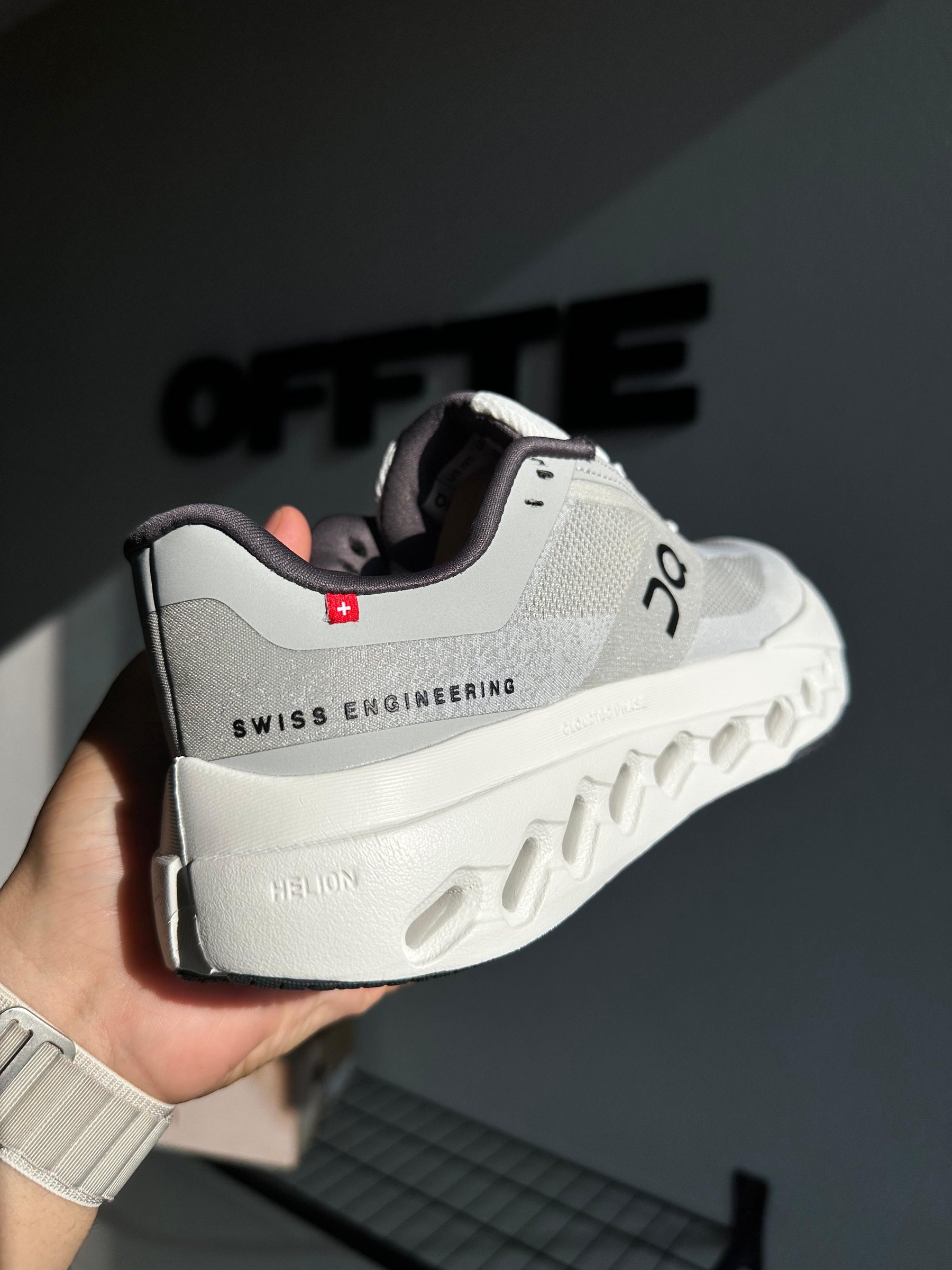 On Running Cloudsurfer "White" (PRONTA ENTREGA)