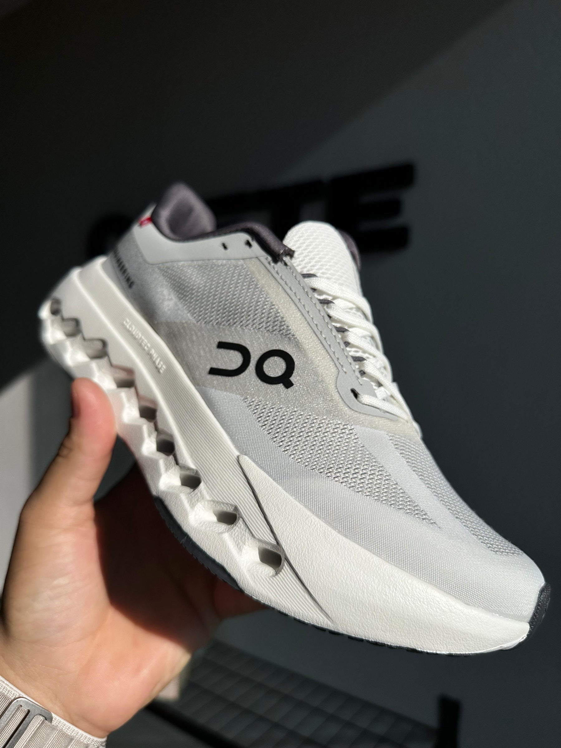 On Running Cloudsurfer "White" (PRONTA ENTREGA)
