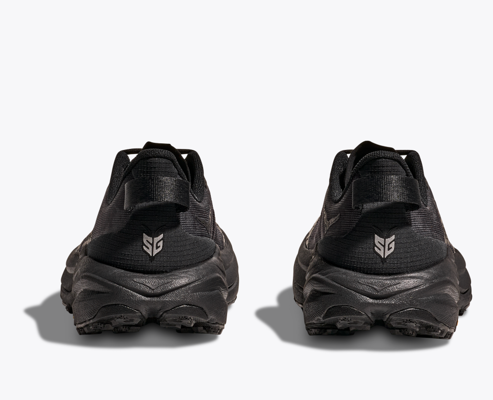 Hoka Speedgoat 6 - Black / Black