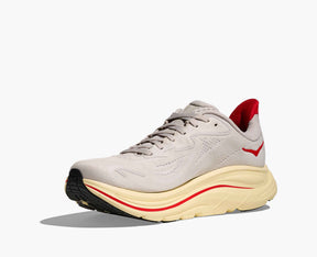 Hoka Clifton 10 estuque / cereja