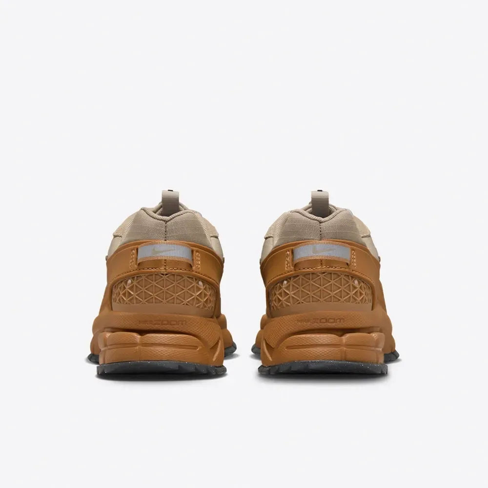 Nike Zoom Vomero 5 Roam Flax