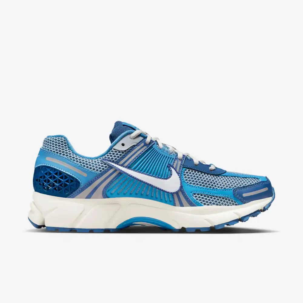 Nike Zoom Vomero 5 Mystic Navy and Worn Blue