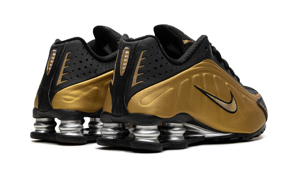 Shox R4 WMNS "Black / Metallic Gold"