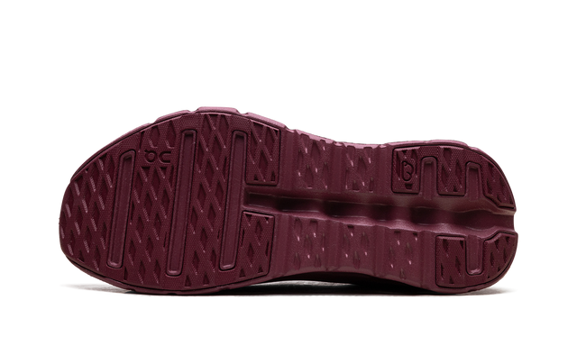 On Running Loewe  'Wild Red'