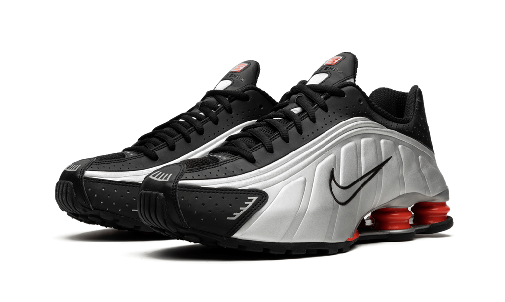 Shox R4 "Black Metallic Silver"