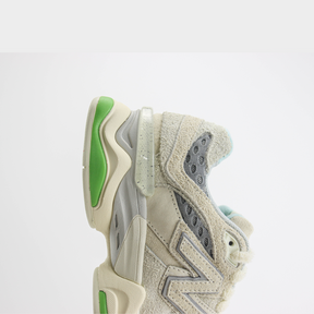 New Balance 9060 Bricks & Wood