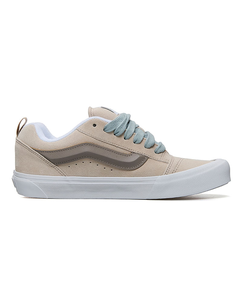 VANS UA KNU SKOOL