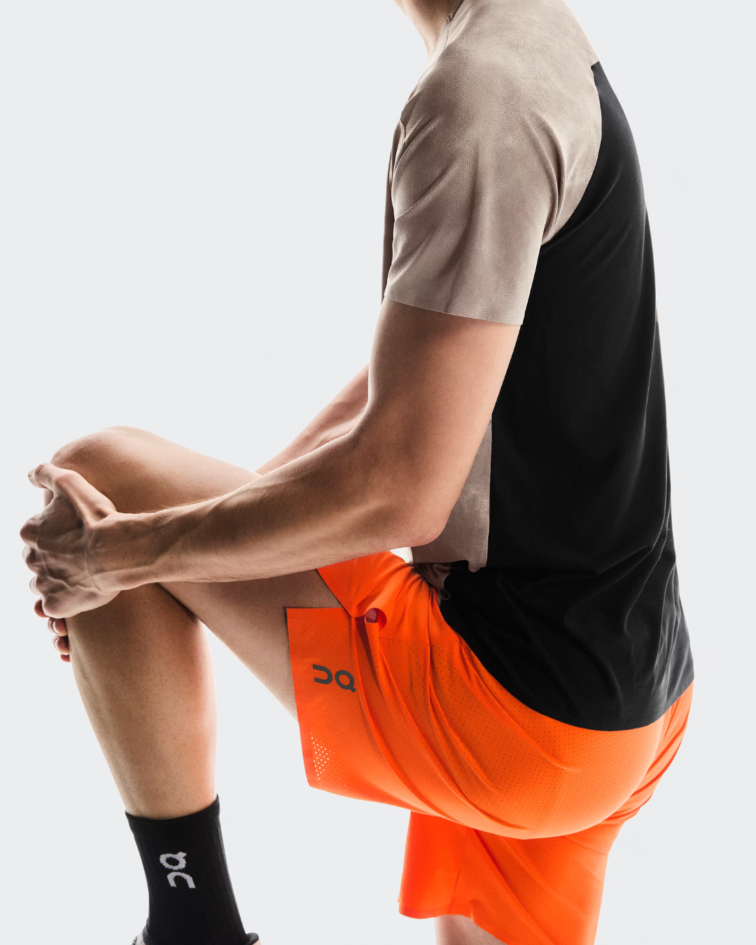 7" Performance Shorts Flame - On Runnig