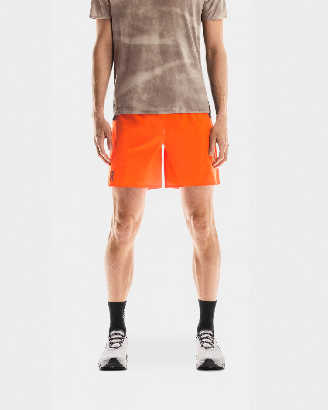 7" Performance Shorts Flame - On Runnig