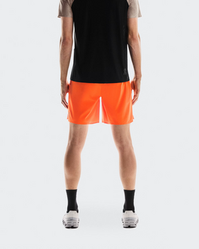 7" Performance Shorts Flame - On Runnig