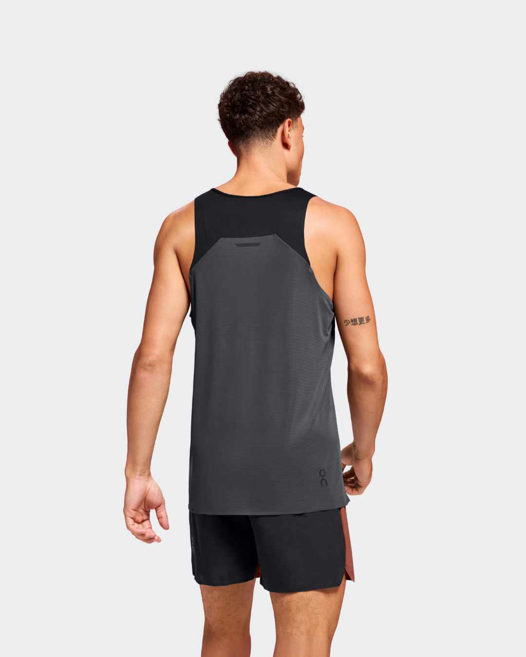 Regata Performance Tank Black | Eclipse - On Runnig