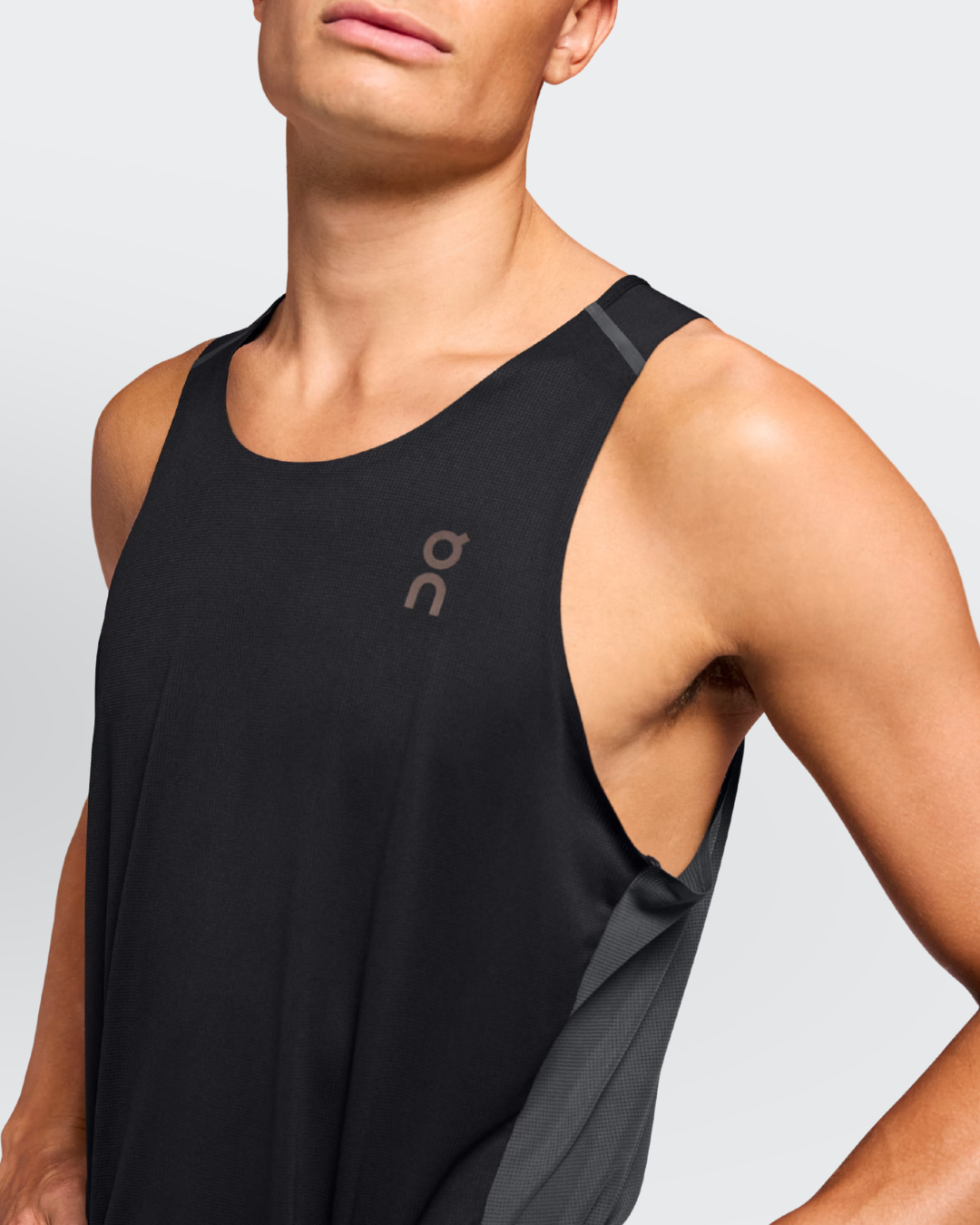 Regata Performance Tank Black | Eclipse - On Runnig