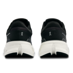 On cloudrunner 2 Eclipse | Black