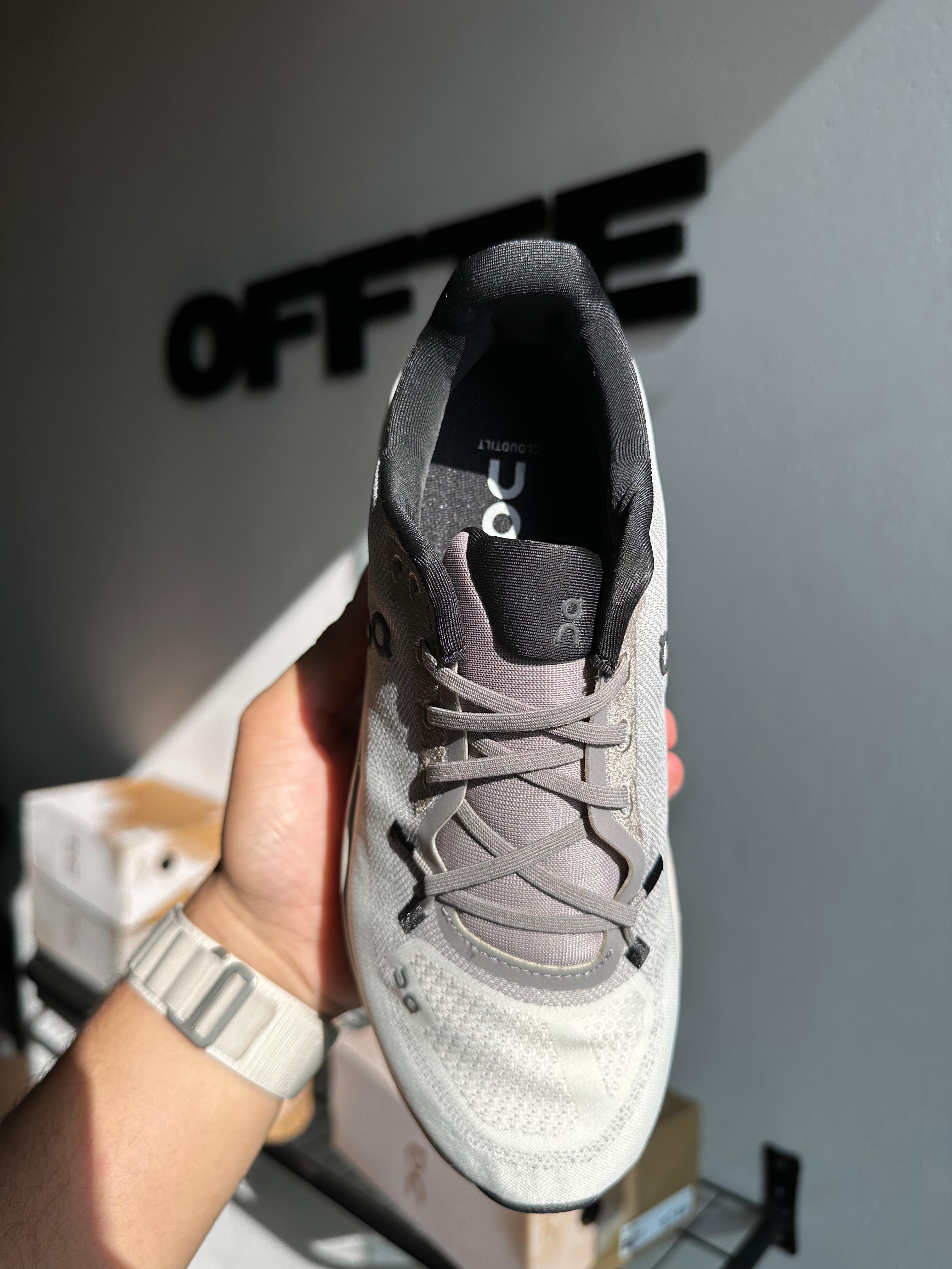 Cloudtilt "Cinder Sand" (PRONTA ENTREGA)