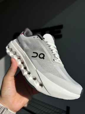 On Running Cloudsurfer "White" (PRONTA ENTREGA)