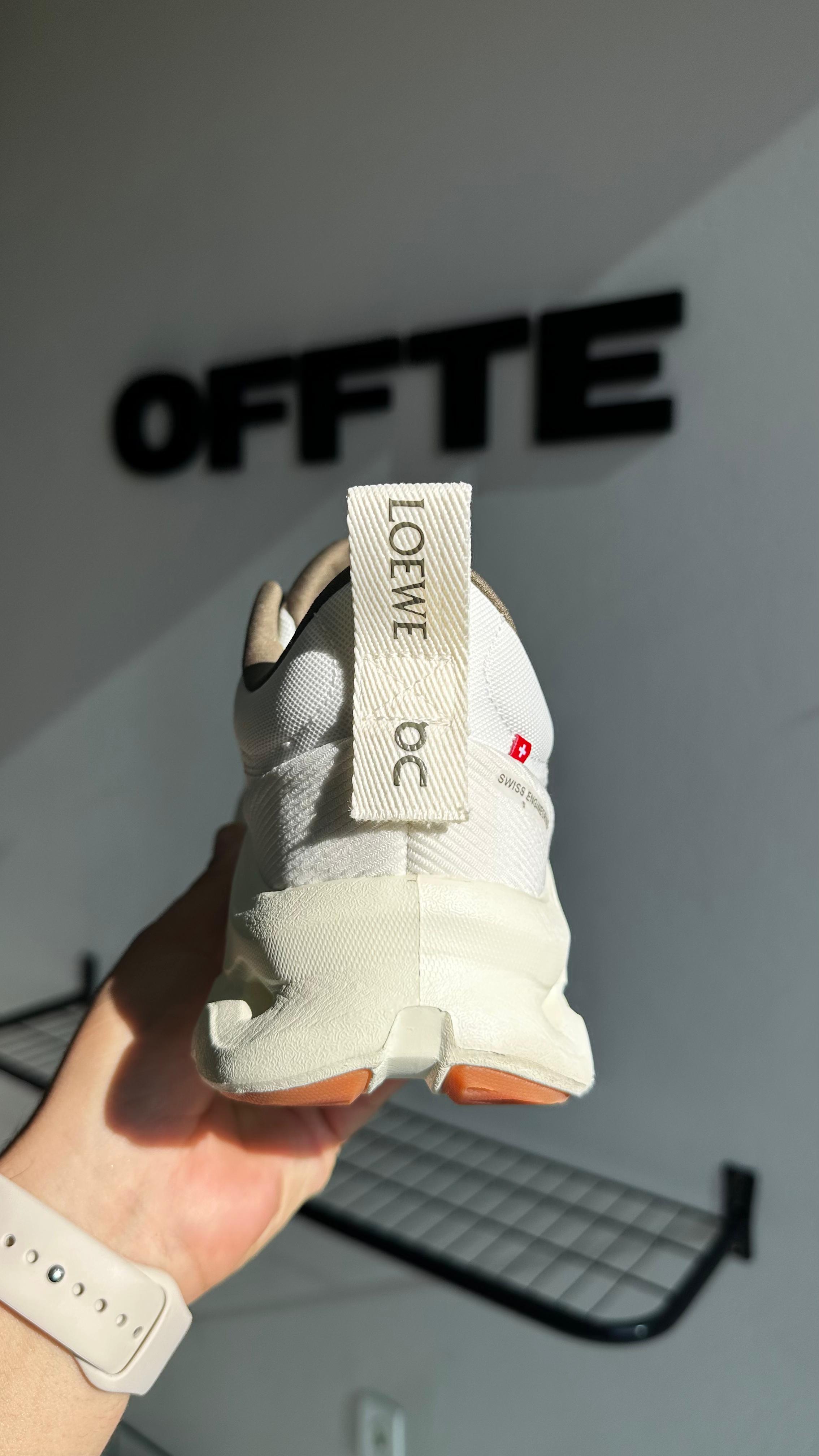 Cloudtilt 2 "LOEWE White Khaki" (PRONTA ENTREGA)
