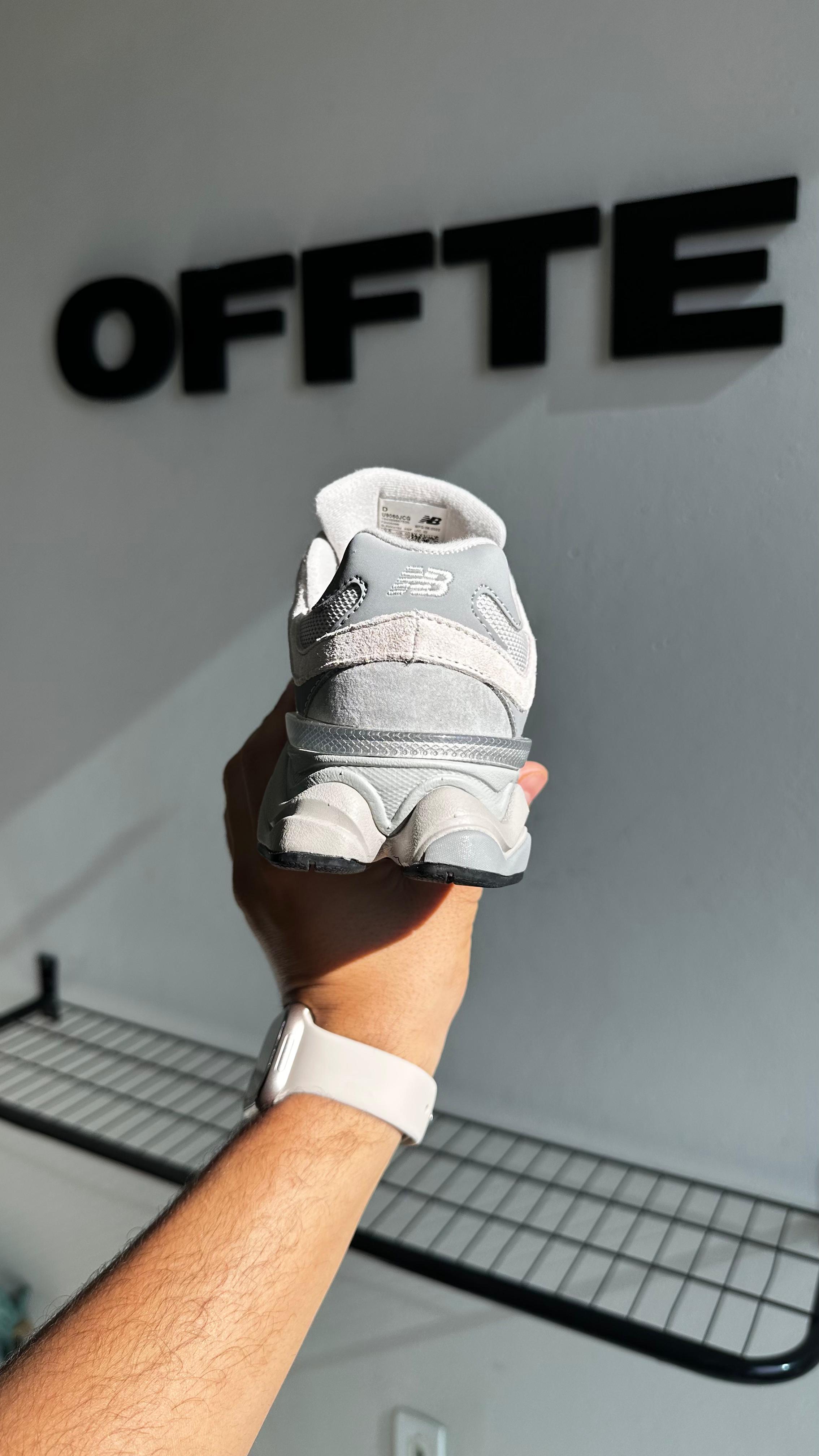New Balance 9060 "Concrete" (PRONTA ENTREGA)