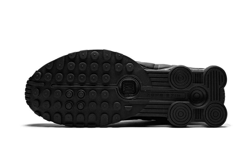 Shox R4 "Triple Black"