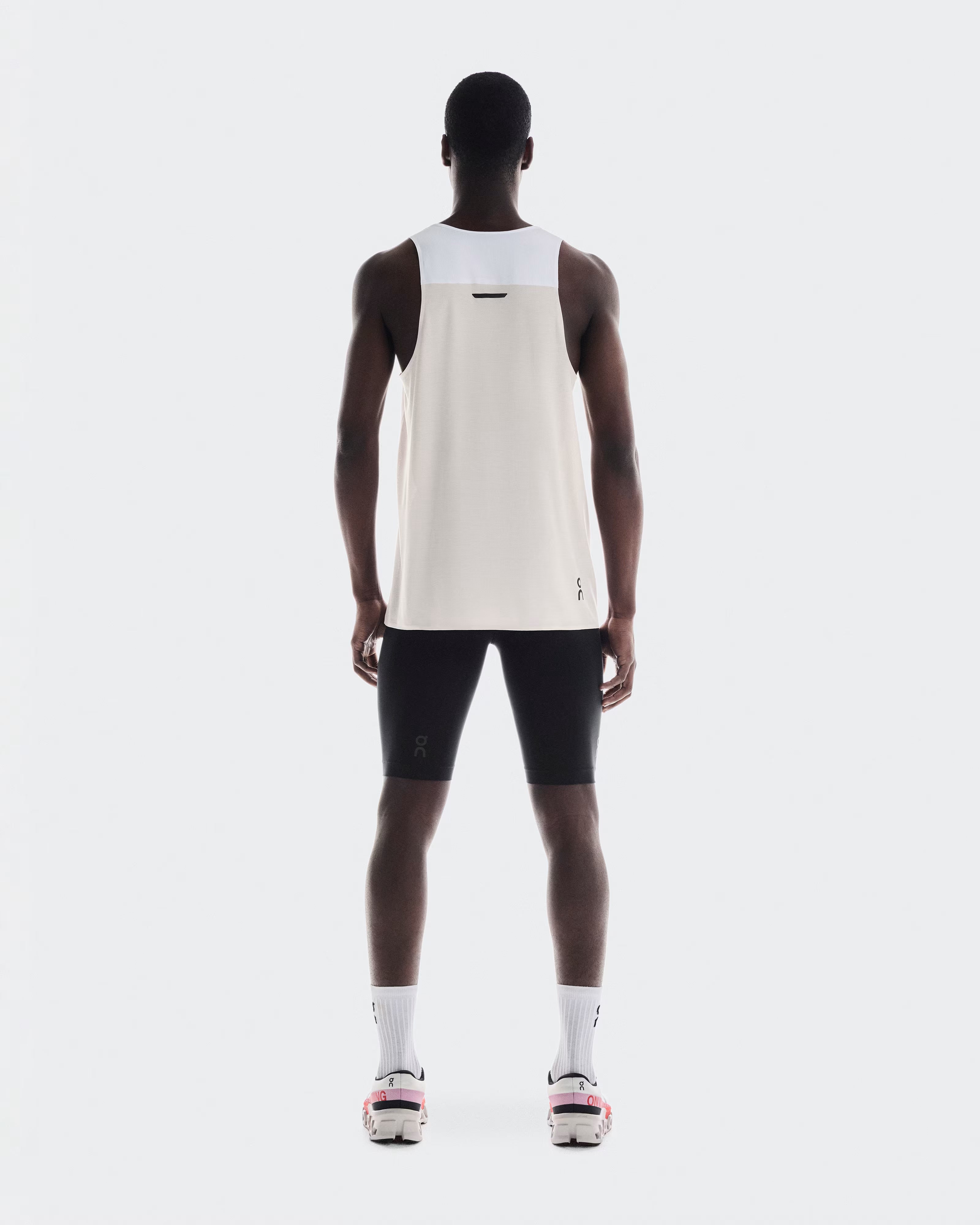 Regata Performance Tank White | Silver - On Runnig
