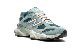 New Balance 9060  "New Spruce"