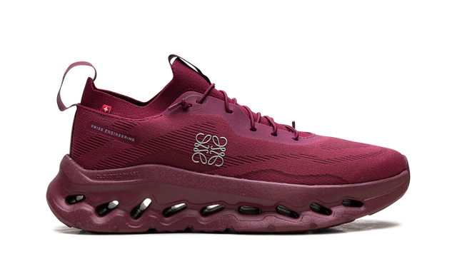 On Running Loewe  'Wild Red'
