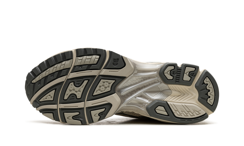 Asics GEL-Kayano 14 "Metallic Plum"
