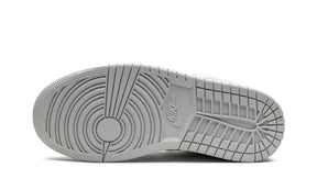 Air Jordan 1 Low SE "Light Steel Grey"