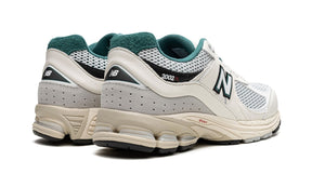 New Balance 2002R "Sea Salt/Vintage Teal"