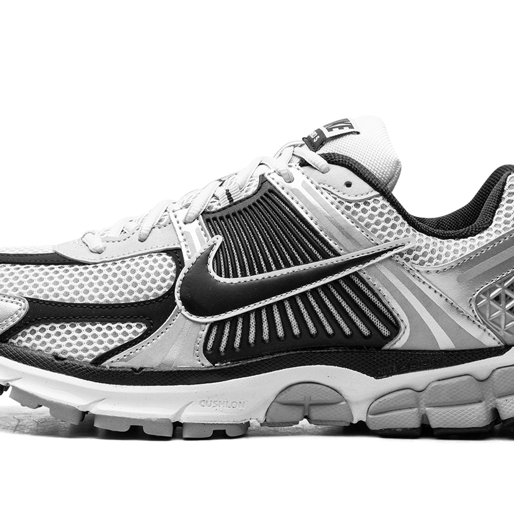 Nike Zoom Vomero 5 "Metallic Silver Black"