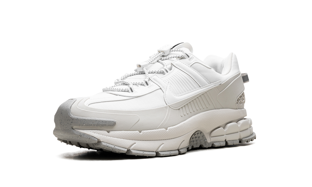 Nike Zoom Vomero Roam "Summit White Light Bone Light Iron