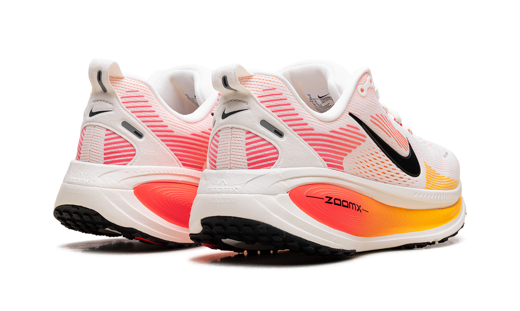 Vomero 18 "Sail Bright Crimson Laser Orange"