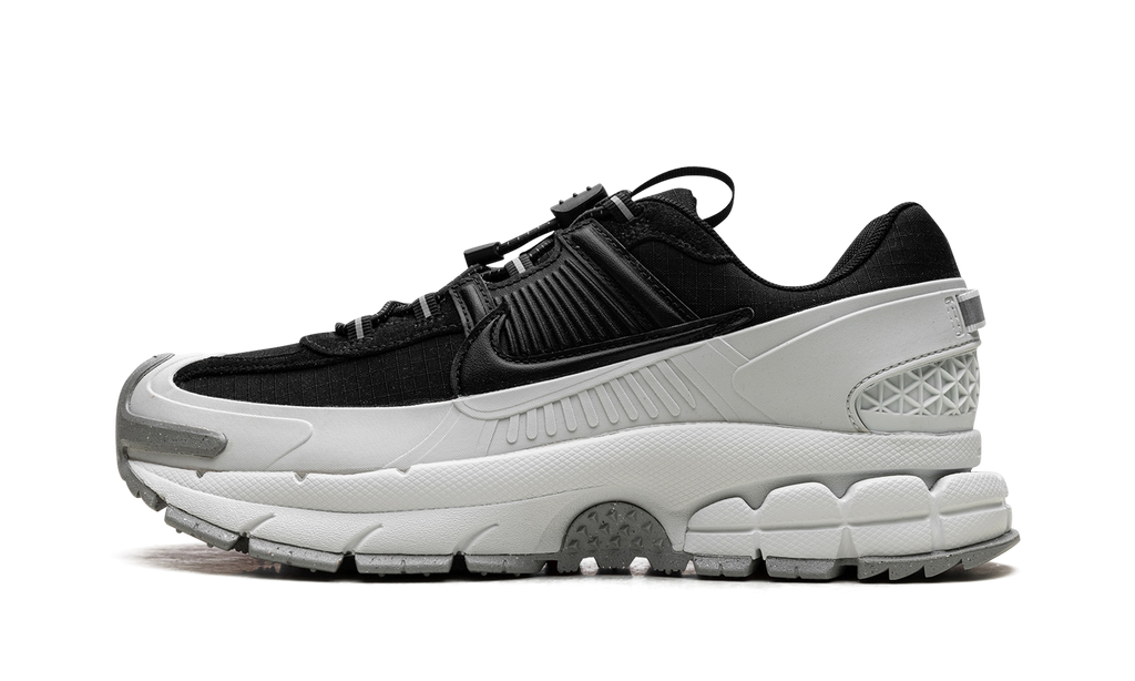 Nike Zoom Vomero 5 Roam "Black Light Silver"