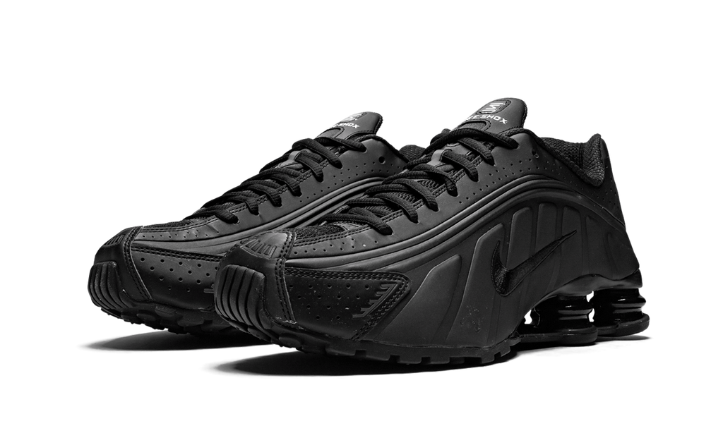 Shox R4 "Triple Black"